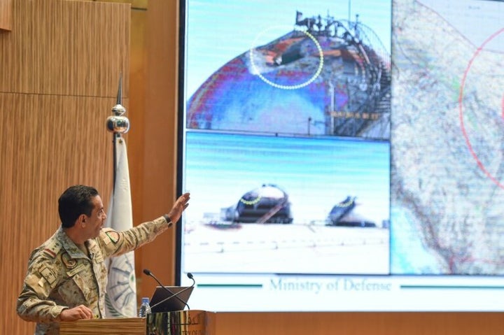 El portavoz de Defensa, Turki al-Malki, durante la rueda de prensa