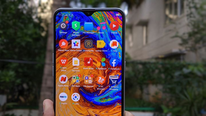 The Realme XT has a great looking display and performs smoothly, but some users might not be happy about the amount of bloatware on the phone.