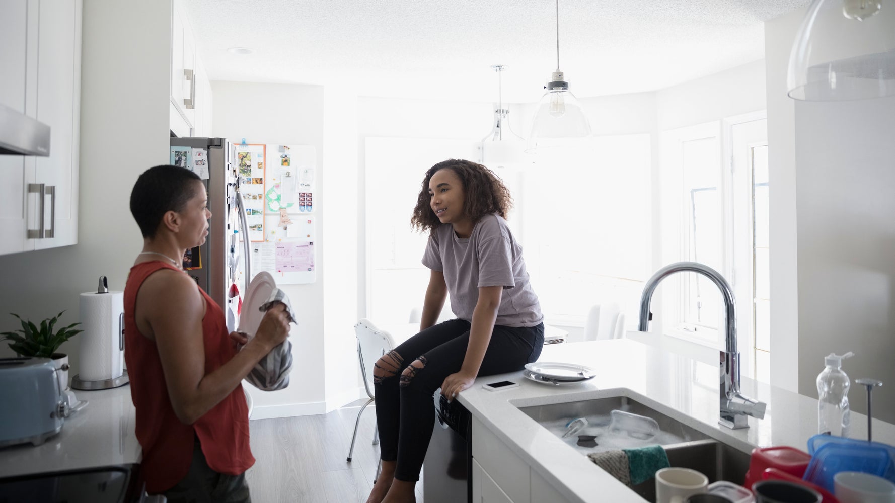 How Your Parent's Untreated Bipolar Disorder Can Affect You For Years |  Huffpost Life