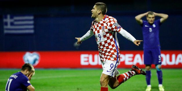 ZAGREB, CROATIA - NOVEMBER 09: Andrej Kramaric (C) of Croatia celebrates scoring a goal during the FIFA 2018 World Cup Qualifier Play-Off: First Leg between Croatia and Greece at Stadion Maksimir on November 9, 2017 in Zagreb, Croatia (Photo by Srdjan Stevanovic/Getty Images)