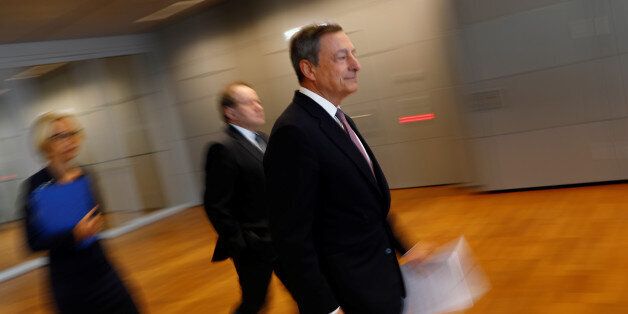 European Central Bank (ECB) President Mario Draghi arrives for a news conference about the ECB's governing council's interest rate decision in Frankfurt, Germany, September 7, 2017. REUTERS/Kai Pfaffenbach
