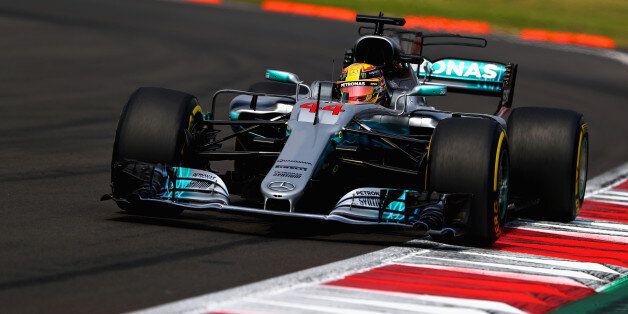 MEXICO CITY, MEXICO - OCTOBER 29: Lewis Hamilton of Great Britain driving the (44) Mercedes AMG Petronas F1 Team Mercedes F1 WO8 on track during the Formula One Grand Prix of Mexico at Autodromo Hermanos Rodriguez on October 29, 2017 in Mexico City, Mexico. (Photo by Clive Rose/Getty Images)