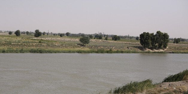 A view of the Euphrates river from al-Bugilia, north of Deir al-Zor, Syria September 21, 2017. REUTERS/Omar Sanadiki
