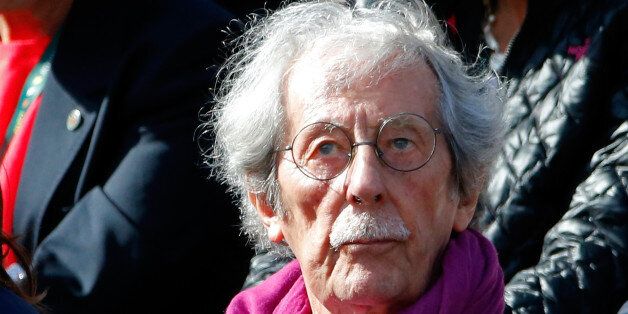 French actor Jean Rochefort attends the women's quarter-final match between Sara Errani of Italy and Andrea Petkovic of Germany at the French Open tennis tournament at the Roland Garros stadium in Paris June 4, 2014. REUTERS/Jean-Paul Pelissier (FRANCE - Tags: SPORT TENNIS ENTERTAINMENT HEADSHOT)