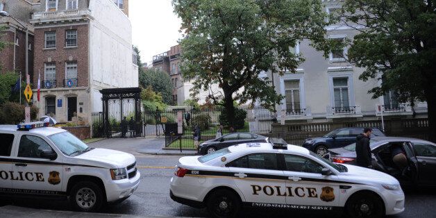 Police cars are parked outside the compound of the Trade Representation building of the Russian Federation on September 2, 2017 in Washington DC. The United States on October 31 ordered Russia to close its consulate in San Francisco, the chancery annex in Washington (pictured), where Moscow has a giant embassy complex, and a consular annex in New York. / AFP PHOTO / Eric BARADAT (Photo credit should read ERIC BARADAT/AFP/Getty Images)