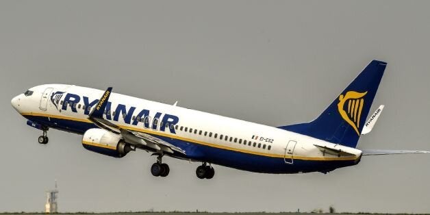 A Ryanair aircraft takes off from Lille Airport in Lesquin on August 25, 2017. / AFP PHOTO / PHILIPPE HUGUEN (Photo credit should read PHILIPPE HUGUEN/AFP/Getty Images)