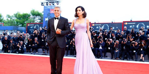 VENICE, ITALY - SEPTEMBER 02: George Clooney and his wife Amal arrive at the 'Suburbicon' premiere during the 74th Venice Film Festival on September 2, 2017 in Venice, Italy. PHOTOGRAPH BY P. Lehman / Barcroft ImagesLondon-T:+44 207 033 1031 E:hello@barcroftmedia.com -New York-T:+1 212 796 2458 E:hello@barcroftusa.com -New Delhi-T:+91 11 4053 2429 E:hello@barcroftindia.com www.barcroftimages.com (Photo credit should read P. Lehman / Barcroft Images / Barcroft Media via Getty Images)