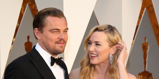 HOLLYWOOD, CA - FEBRUARY 28: (L-R) Actors Leonardo DiCaprio and Kate Winslet attend the 88th Annual Academy Awards at Hollywood & Highland Center on February 28, 2016 in Hollywood, California. (Photo by Dan MacMedan/WireImage)