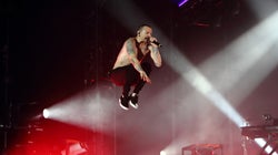 Νεκρός ο Chester Bennington τραγουδιστής των Linkin