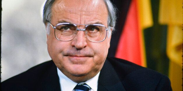 (GERMANY OUT) 1996, DEU, Germany, Bonn, Dr. Helmut Kohl, Chancellor of the Federal Republic of Germany, pressconference at Bonn (Photo by Oed/ullstein bild via Getty Images)