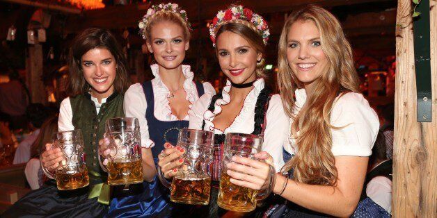 MUNICH, GERMANY - SEPTEMBER 21: Marie Nasemann, Darya Strelnikova, Sophie Hermann, model and stepdaughter of Uschi Glas and Viviane Geppert attend the 'Beauty Beee girls only Wiesn' in the Kaeferschaenke beer tent at Oktoberfest at Theresienwiese on September 21, 2016 in Munich, Germany. (Photo by Gisela Schober/Getty Images)