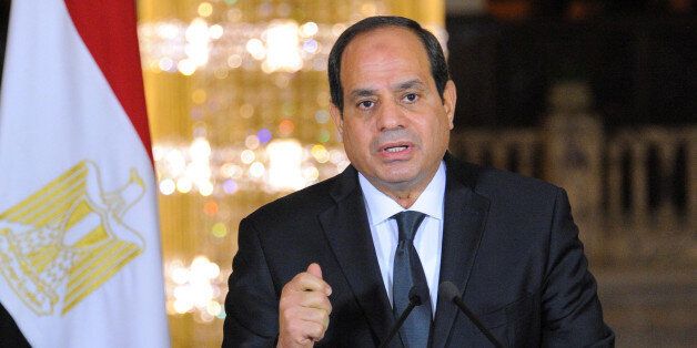 Egyptian President Abdel Fattah al-Sisi gives an address after the gunmen attack in Minya, accompanied by leaders of the Supreme Council of the Armed Forces and the Supreme Council for Police (unseen), at the Ittihadiya presidential palace in Cairo, Egypt, May 26, 2017 in this handout picture courtesy of the Egyptian Presidency. The Egyptian Presidency/Handout via REUTERS ATTENTION EDITORS - THIS IMAGE WAS PROVIDED BY A THIRD PARTY. EDITORIAL USE ONLY. TPX IMAGES OF THE DAY