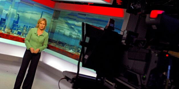 Newsreader and presenter Sophie Raworth on the set of the BBC One O'Clock News, 22/02/2007. (Photo by Jeff Overs/BBC News & Current Affairs via Getty Images)