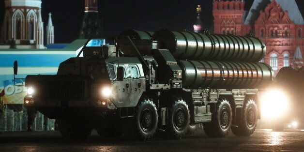 MOSCOW, RUSSIA MAY 3, 2017: An S-400 Triumf anti-aircraft missile system participates in a night rehearsal of a Victory Day military parade held in Moscows Red Square to mark the 72nd anniversary of the victory over Nazi Germany in the 1941-1945 Great Patriotic War, the Eastern Front of World War II. Sergei Fadeichev/TASS (Photo by Sergei Fadeichev\TASS via Getty Images)