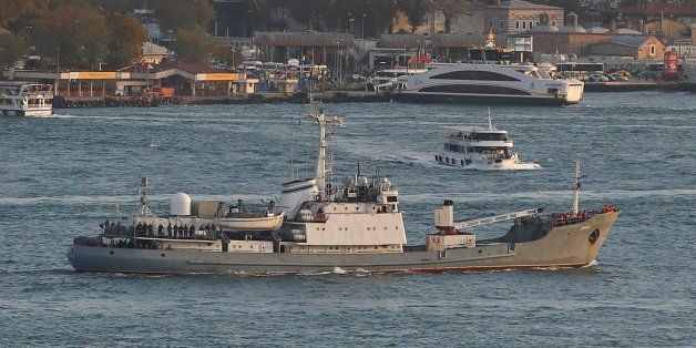 Russian Navy's reconnaissance ship Liman of the Black Sea fleet sails in the Bosphorus, on its way to the Mediterranean Sea, in Istanbul, Turkey, October 21, 2016. REUTERS/Murad Sezer