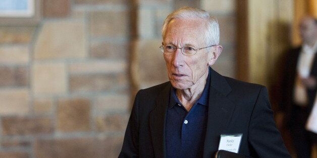 Federal Reserve Vice Chairman Stanley Fischer attends the Federal Reserve Bank of Kansas City's annual Jackson Hole Economic Policy Symposium in Jackson Hole, Wyoming August 28, 2015. REUTERS/Jonathan Crosby