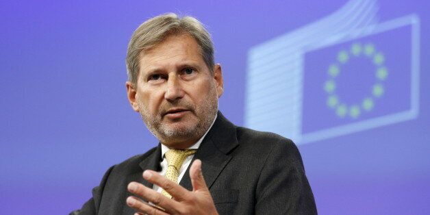 European Neighbourhood Policy and Enlargement Negotiations Commissioner Johannes Hahn gestures as he addresses a news conference at the EU Commission headquarters in Brussels, Belgium, September 17, 2015. REUTERS/Francois Lenoir