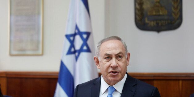 Israeli Prime Minister Benjamin Netanyahu attends the weekly cabinet meeting in Jerusalem, April 23, 2017. REUTERS/Ronen Zvulun