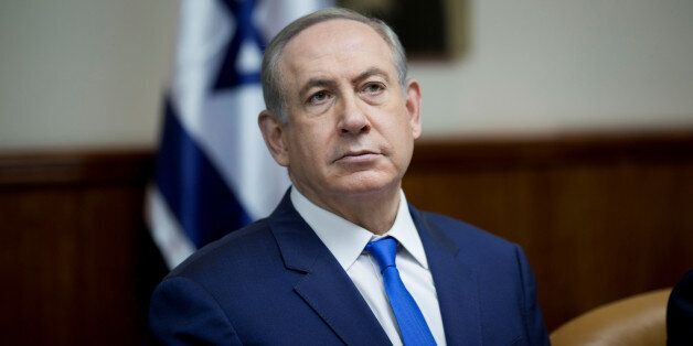 Israeli Prime Minister Benjamin Netanyahu attends the weekly cabinet meeting at his office in Jerusalem January 8, 2017. REUTERS/Abir Sultan/Pool