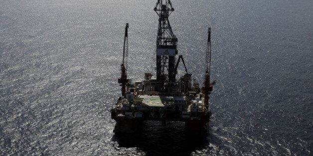 A general view of the Centenario deep-water oil platform in the Gulf of Mexico off the coast of Veracruz, Mexico January 17, 2014. Picture taken on January 17, 2014. REUTERS/Henry Romero