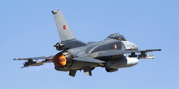 A Turkish Air Force modern F-16D Block50+ Fighting Falcon taking off, equipped with conformal fuel tanks.