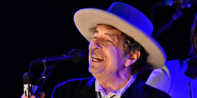 U.S. musician Bob Dylan performs during on day 2 of The Hop Festival in Paddock Wood, Kent, June 30, 2012. REUTERS/Ki Price/File Photo