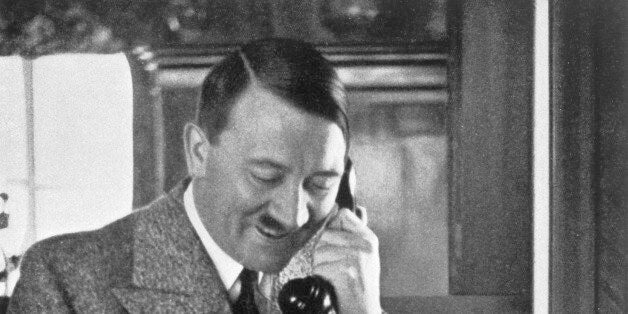 (GERMANY OUT) *20.04.1889-30.04.1945+Politiker, NSDAP, D- lÃ¤sst sich am Telefon in seinem Haus aufdem Obersalzberg bei Berchtesgaden dasErgebnis der Volksabstimmung imSaargebiet durchgeben (Photo by ullstein bild/ullstein bild via Getty Images)