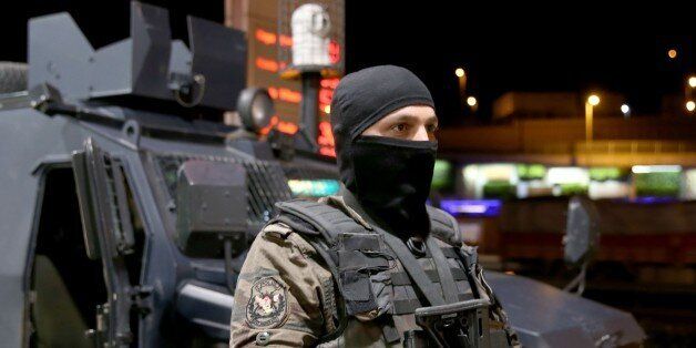 ISTANBUL, TURKEY - MARCH 16: Istanbul Police Department's Anti-Terrorism Unit conduct a riot and special operation supported anti-terror operation in 16 districts in Istanbul, Turkey on March 16, 2016. (Photo by Islam Yakut/Anadolu Agency/Getty Images)