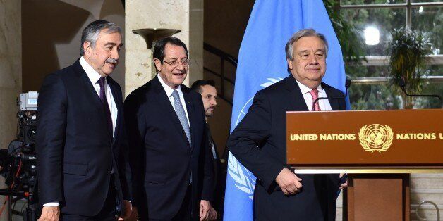 GENEVA, SWITZERLAND - JANUARY 12: Secretary General of the United Nations (UN) Antonio Guterres (R), Turkish Cypriot leader Mustafa Akinci (L) and Greek Cypriot leader Nicos Anastasiades (C) arrive to attend a press conference during the fourth day of Cyprus talks at United Nations Office in Geneva, Switzerland on January 12, 2017. (Photo by Mustafa Yalcin/Anadolu Agency/Getty Images)