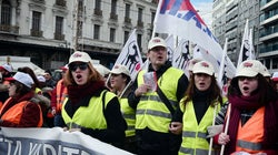 Τα εργασιακά δικαιώματα στην Ελλάδα πρέπει να ευθυγραμμιστούν με τα ευρωπαϊκά