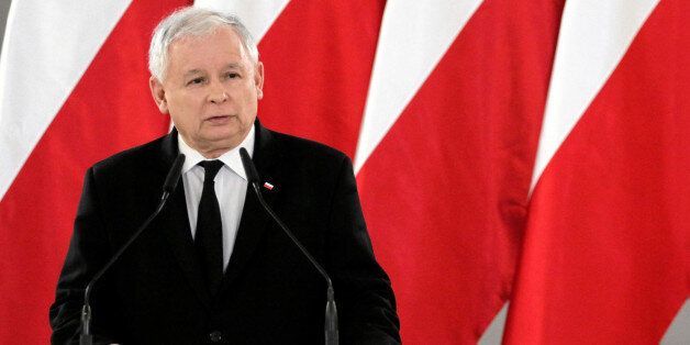 Leader of the Law and Justice party Jaroslaw Kaczynski delivers a speech during the ceremony of the National Flag Day holiday at the Parliament in Warsaw, Poland May 2, 2016. Agencja Gazeta/Slawomir Kaminski/via REUTERS ATTENTION EDITORS - THIS IMAGE WAS PROVIDED BY A THIRD PARTY. EDITORIAL USE ONLY. POLAND OUT. NO COMMERCIAL OR EDITORIAL SALES IN POLAND.