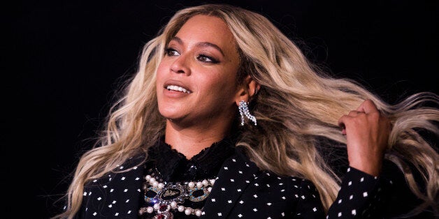 CLEVELAND, OH - NOVEMBER 04: Beyonce performs at a concert for Democratic Presidential candidate Hillary Clinton, November 4, 2016 in Cleveland, OH (Photo by Brooks Kraft/ Getty Images)