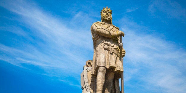 Robert the Bruce, king of Scots; stone statue in front of Stirling castle. Scotland