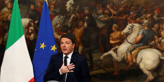 Italian Prime Minister Matteo Renzi speaks during a media conference after a referendum on constitutional reform at Chigi palace in Rome, Italy, December 5, 2016. REUTERS/Alessandro Bianchi