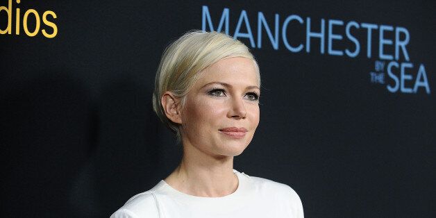 BEVERLY HILLS, CA - NOVEMBER 14: Actress Michelle Williams attends the premiere of 'Manchester by the Sea' at Samuel Goldwyn Theater on November 14, 2016 in Beverly Hills, California. (Photo by Jason LaVeris/FilmMagic)