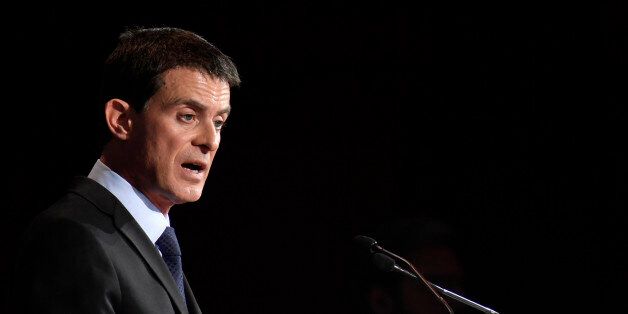 French Prime Minister Manuel Valls delivers his speech at economic forum organized by German newspaper Sueddeutsche Zeitung at the Hotel Adlon in Berlin on November 17, 2016.Valls says 'possible' Le Pen could win in 2017. / AFP / John MACDOUGALL (Photo credit should read JOHN MACDOUGALL/AFP/Getty Images)
