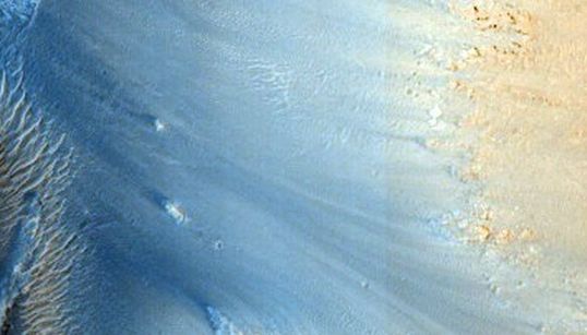 Η NASA δημοσίευσε νέες φωτογραφίες από τον Άρη, για όσους θέλουν να ξεφύγουν από την πραγματικότητα της