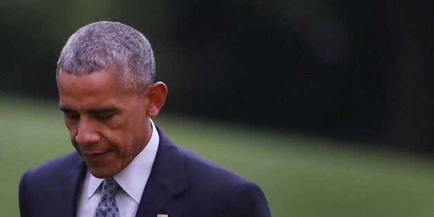 WASHINGTON, DC - SEPTEMBER 28: U.S. President Barack Obama arrives back at the White House, from attending a town hall meeting at Fort Lee, Virginia, September 28, 2016 in Washington, DC. Earlier today Congress voted to override President Obama's veto of legislation allowing families of terrorist victims to sue governments suspected of sponsoring terrorism. (Photo by Mark Wilson/Getty Images)