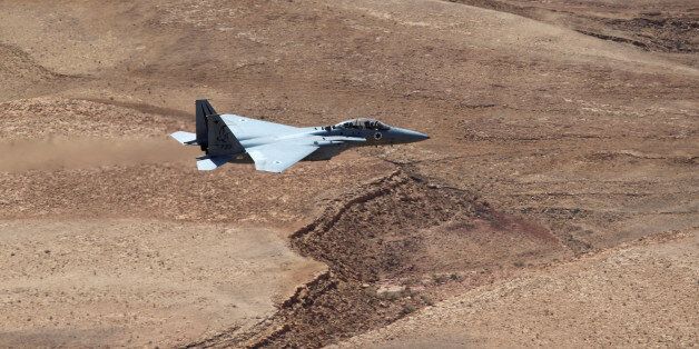 An Israeli air force F-15 fighter jet flys over Ramon Crater near Mizpe Ramon in southern Israel June 7, 2016. REUTERS/Amir Cohen