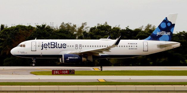 Jet Blue Flight 387 accelerates on the runway as it departs from Fort Lauderdale International Airport, for Santa Clara, Cuba, inaugurating the first regularly scheduled commercial flight between the United States and Cuba in more than half a century, in Fort Lauderdale, Florida, U.S. August 31, 2016. REUTERS/Joe Skipper