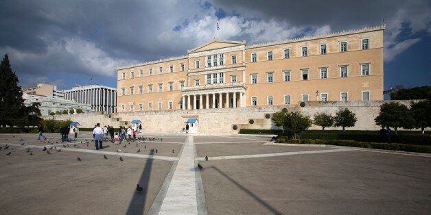 Greece, Athens, Parliament building in Syntagma Square