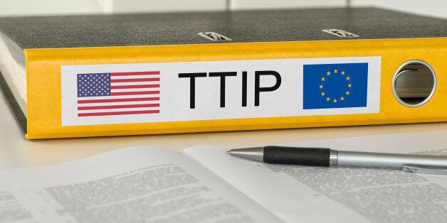 Folder with the label TTIP