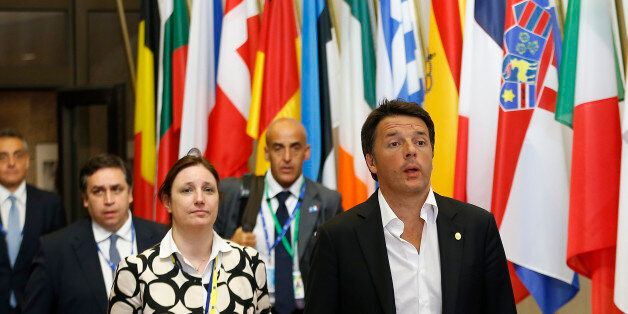 Italian Prime Minister Matteo Renzi and delegation leave the EU Summit in Brussels, Belgium, June 28, 2016. REUTERS/Francois Lenoir