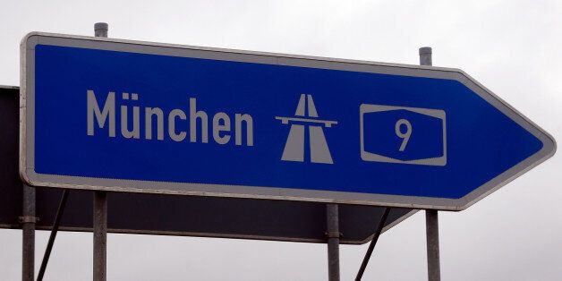 FILE PHOTO - A traffic sign showing the highway to Munich is seen in Ingolstadt March 3, 2016. REUTERS/Michael Dalder/File Photo