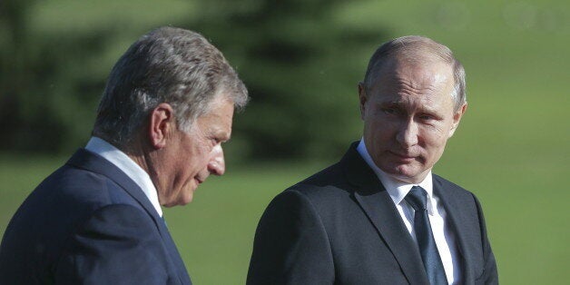 NAANTALI, FINLAND - JULY 1, 2016: Finland's president Sauli Niinisto (L) and Russia's president Vladimir Putin during a meeting in the Kultaranta resort. Mikhail Metzel/TASS (Photo by Mikhail Metzel\TASS via Getty Images)