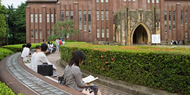 Students_Yasuda Hall_Tokyo University 3