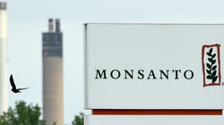 Η Monsanto απέρριψε την προσφορά της Bayer για εξαγορά αλλά δηλώνει «ανοιχτή» για