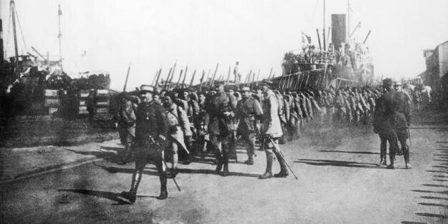 LEBANON - JANUARY 01: French soldiers entering in Beyruth, Lebanon. Just after the First World War the Ottoman Empire, allied of the Germans, were disolved. Besides, following the 1916 Sykes-Picot agreement, Lebanon were placed under French mandate by the League of Nations in 1920. It created the 'Great Lebanon' the same year (corresponding to the actual borders of the country). (Photo by Keystone-France/Gamma-Keystone via Getty Images)