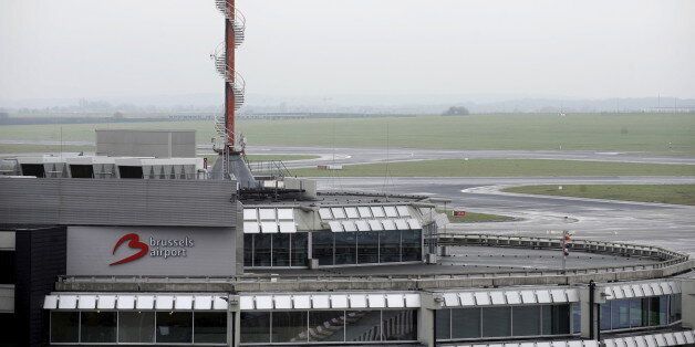 An empty tarmac is pictured at the Brussels Airport in Zaventem, Belgium in this December 15, 2014 file photo. REUTERS/Eric Vidal/Files