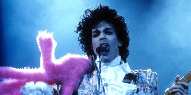 INGLEWOOD, CA - FEBRUARY 19: Prince performs live at the Fabulous Forum on February 19, 1985 in Inglewood, California. (Photo by Michael Ochs Archives/Getty Images)